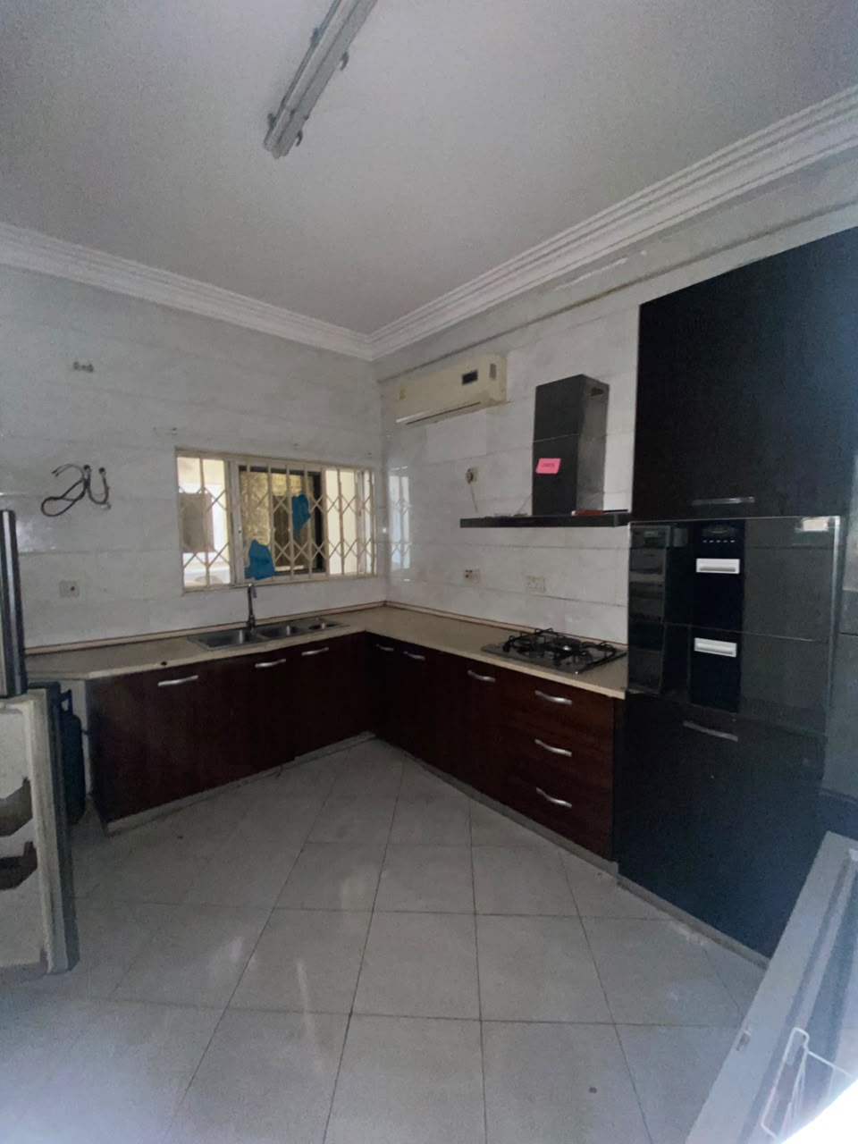 Three (3) Bedroom Semi-furnished Apartment For Rent at Dzorwulu