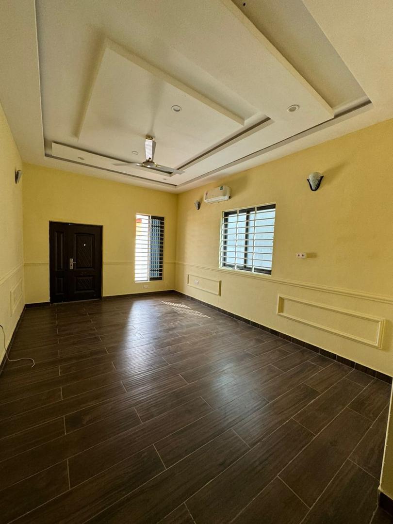 Three (3) Bedroom Townhouse For Rent at Lakeside