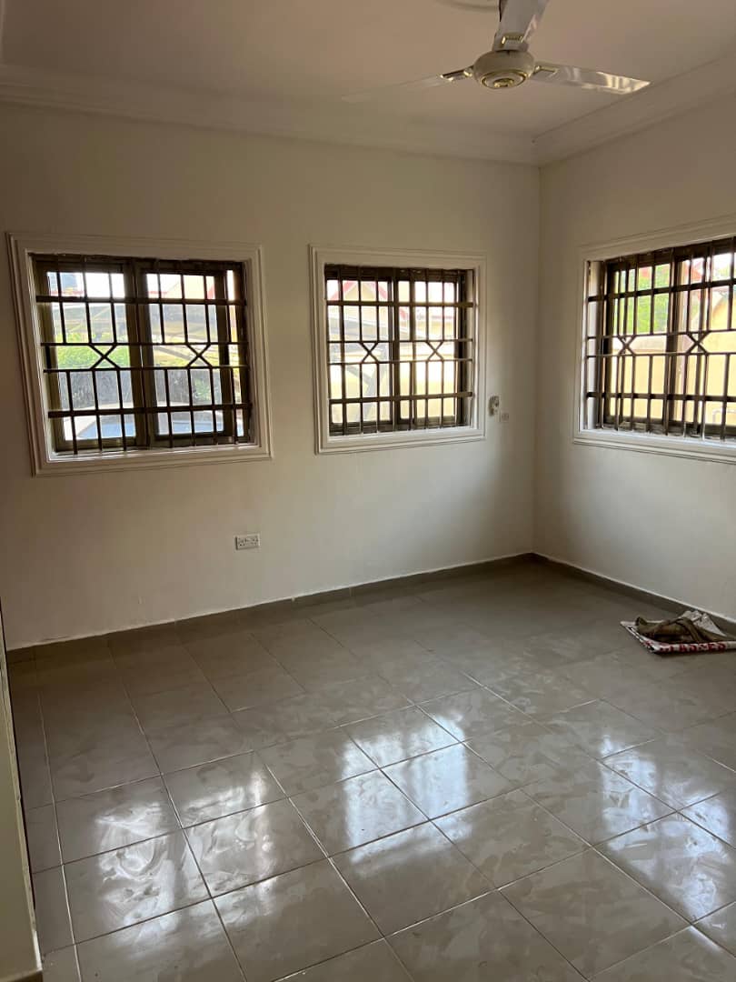 Three (3) Bedroom Townhouse For Rent at Oyarifa