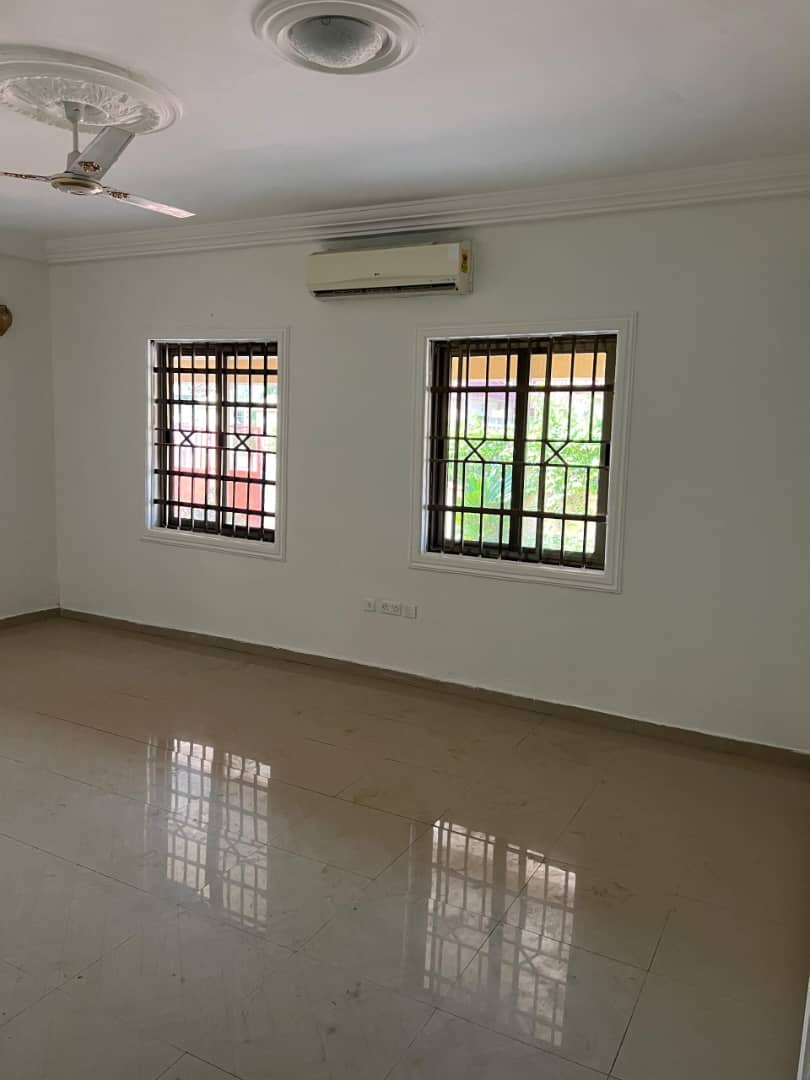 Three (3) Bedroom Townhouse For Rent at Oyarifa