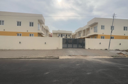 Three (3) Bedroom Townhouse in a Gated Community For Rent at East Airport