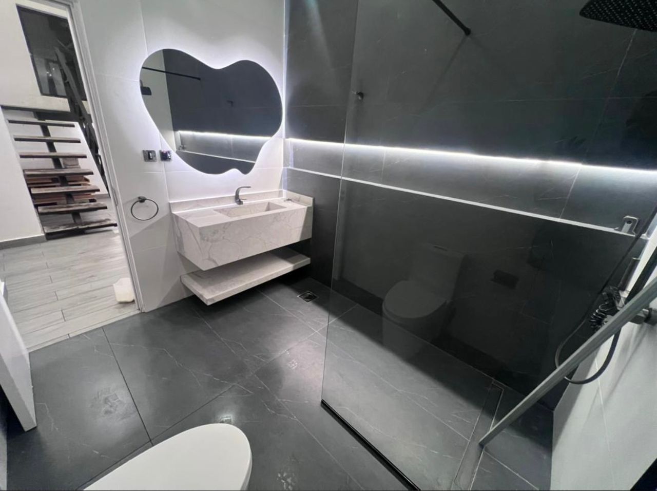 Three (3) Bedroom Townhouse with Boys' Quarters For Rent in a Gated Community at Dzorwulu