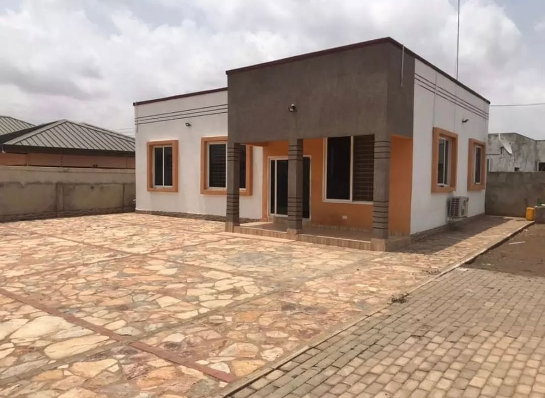 Two (2) Bedroom House in a Gated Community For Rent at Lakeside Community 8