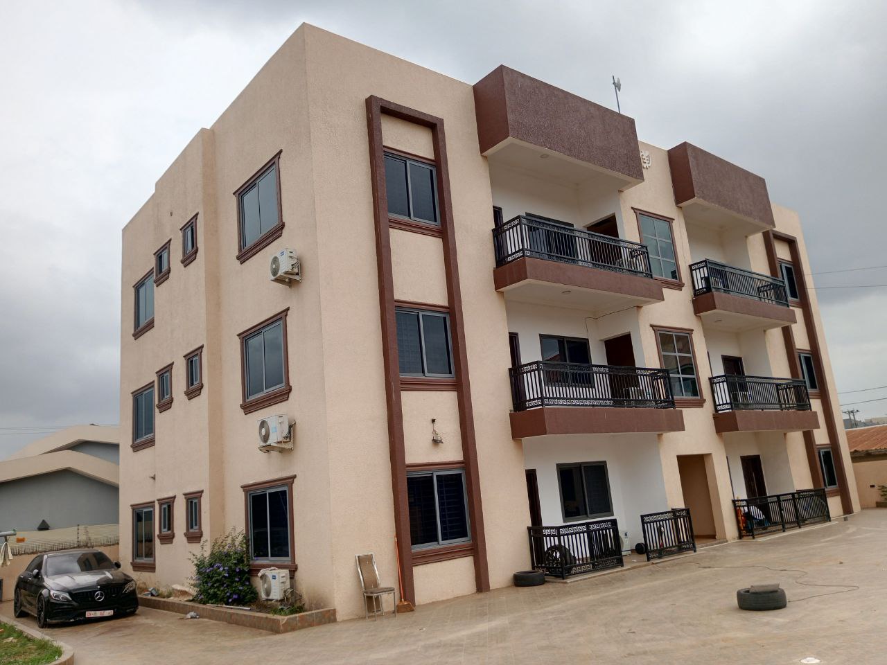 Two (2) Bedroom Apartment For Rent at Lakeside