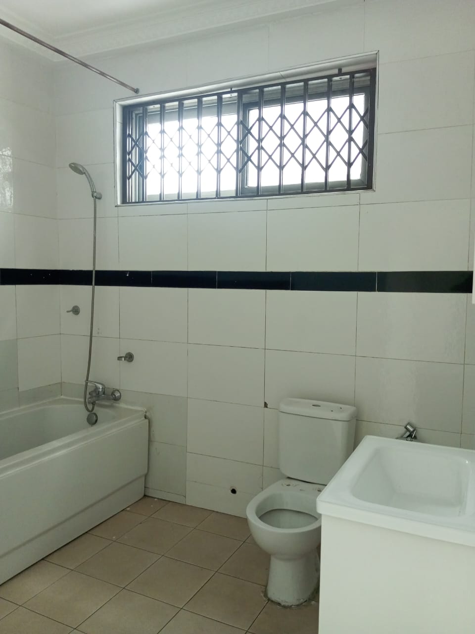 Two (2) Bedroom Apartment For Rent at Abelemkpe