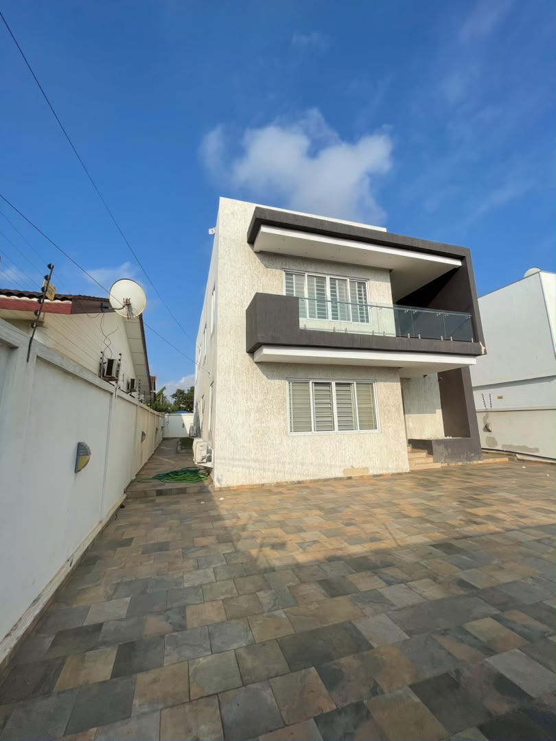 Two (2) Bedroom Apartment For Rent at Abelemkpe
