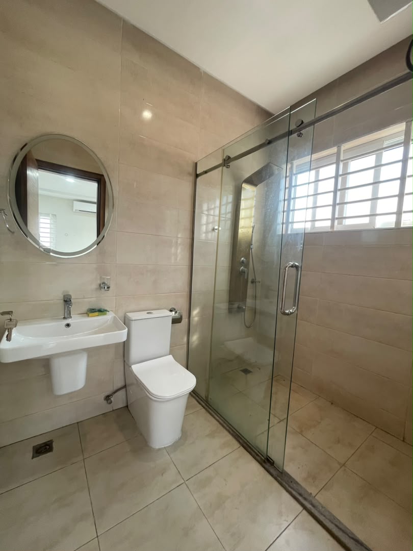 Two (2) Bedroom Apartment For Rent at Abelemkpe
