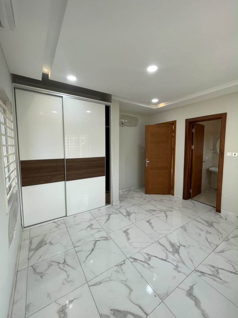 Two (2) Bedroom Apartment For Rent at Abelemkpe