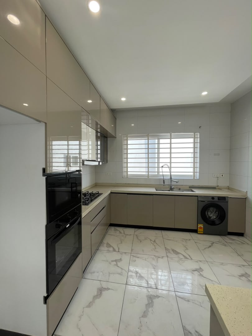 Two (2) Bedroom Apartment For Rent at Abelemkpe