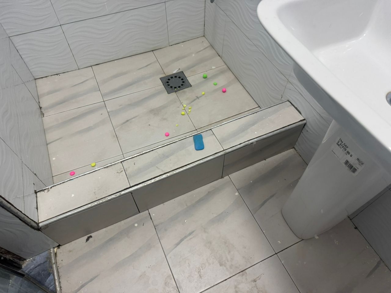 Two (2) Bedroom Apartment For Rent at Achimota Mile 7