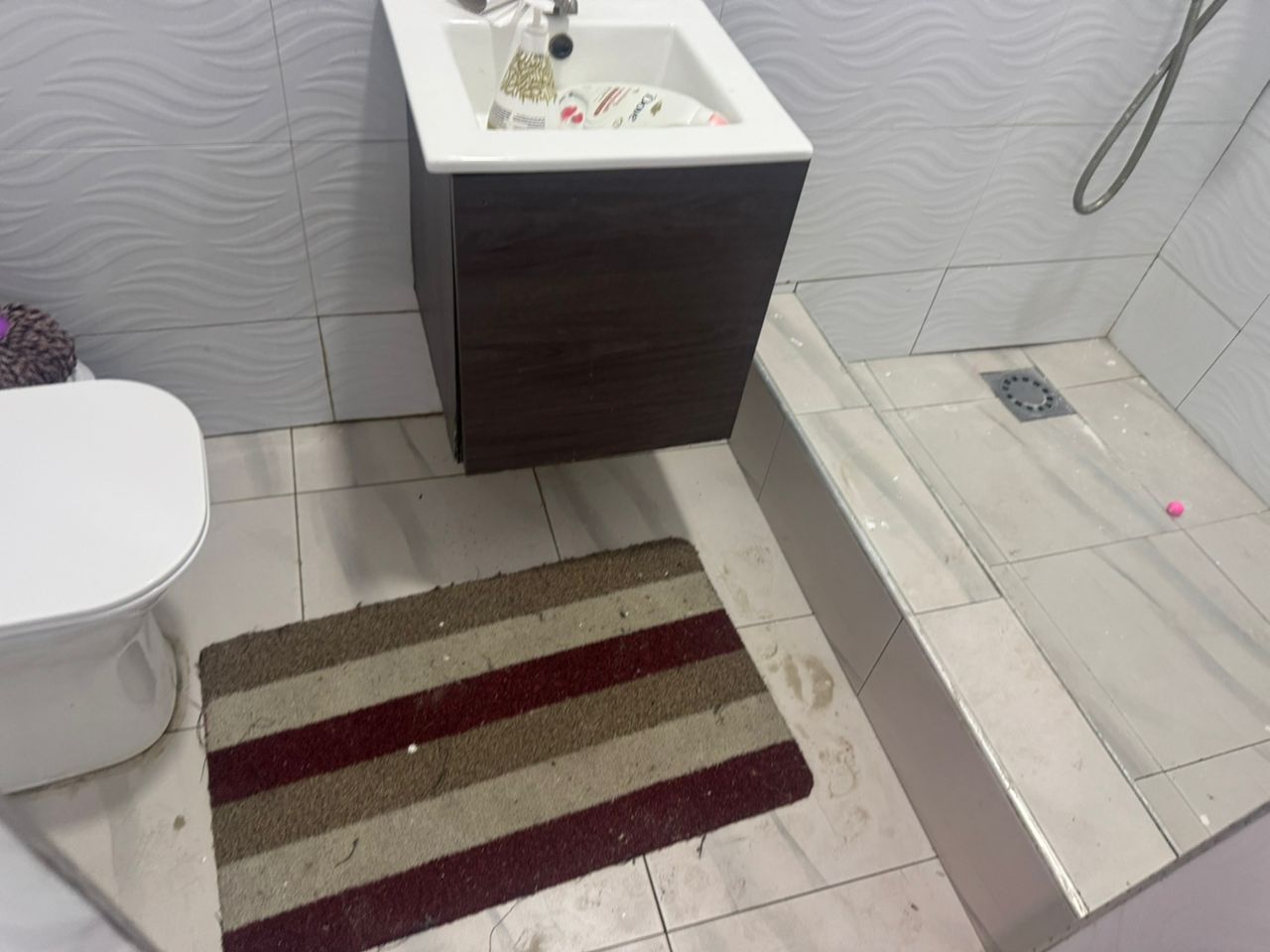 Two (2) Bedroom Apartment For Rent at Achimota Mile 7