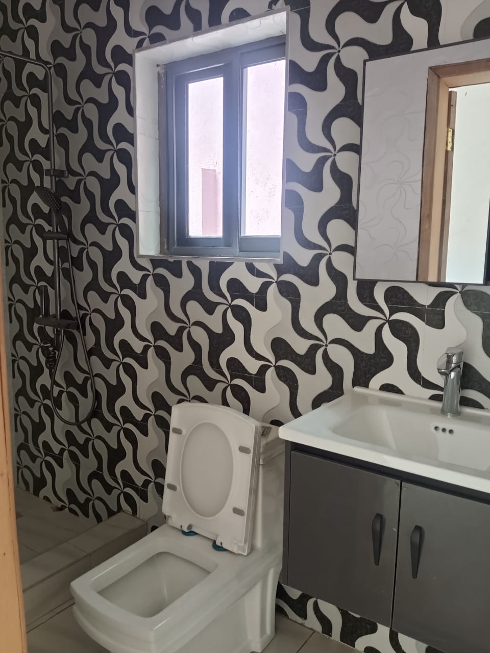 Two (2) Bedroom Apartment For Rent at Achimota