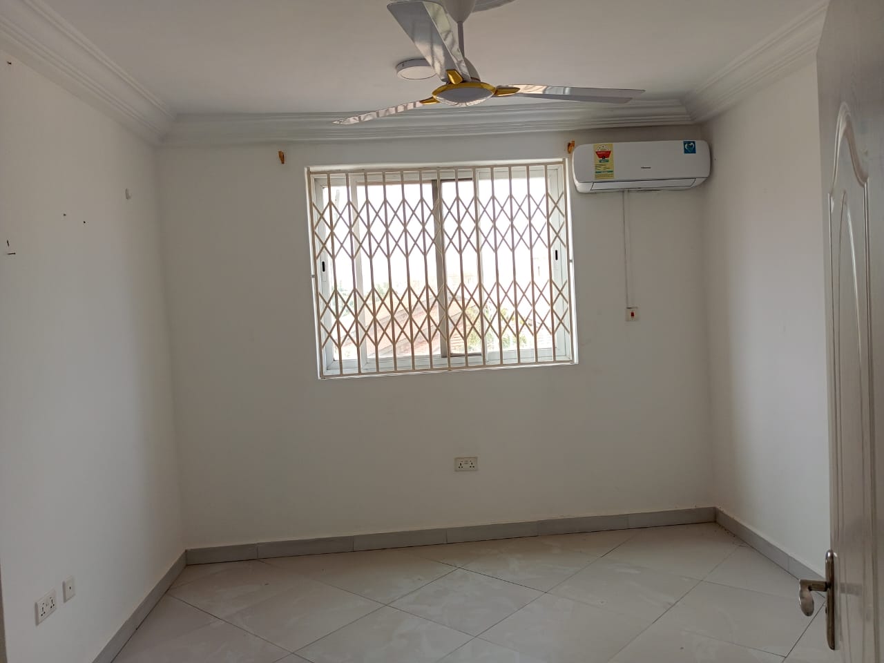 Two (2) Bedroom Apartment For Rent at Ashaley Botwe School Junction