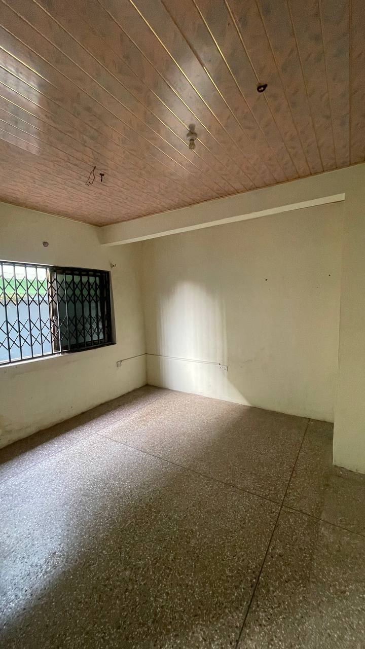Two (2) Bedroom Apartment For Rent at Kwashieman
