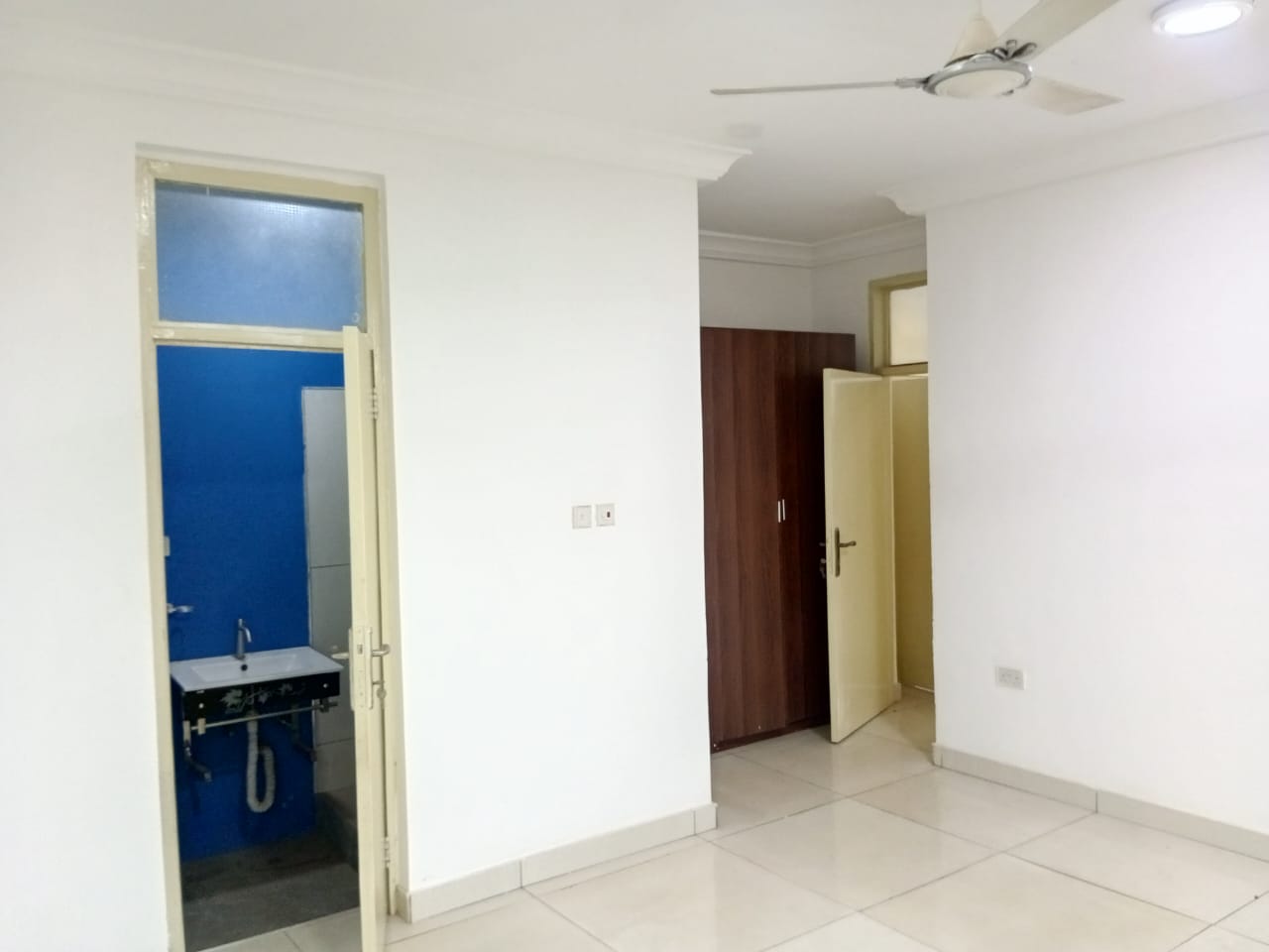 Two (2) Bedroom Apartment For Rent at Lakeside