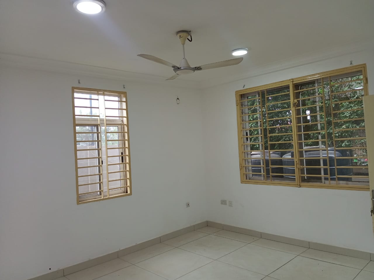 Two (2) Bedroom Apartment For Rent at Lakeside