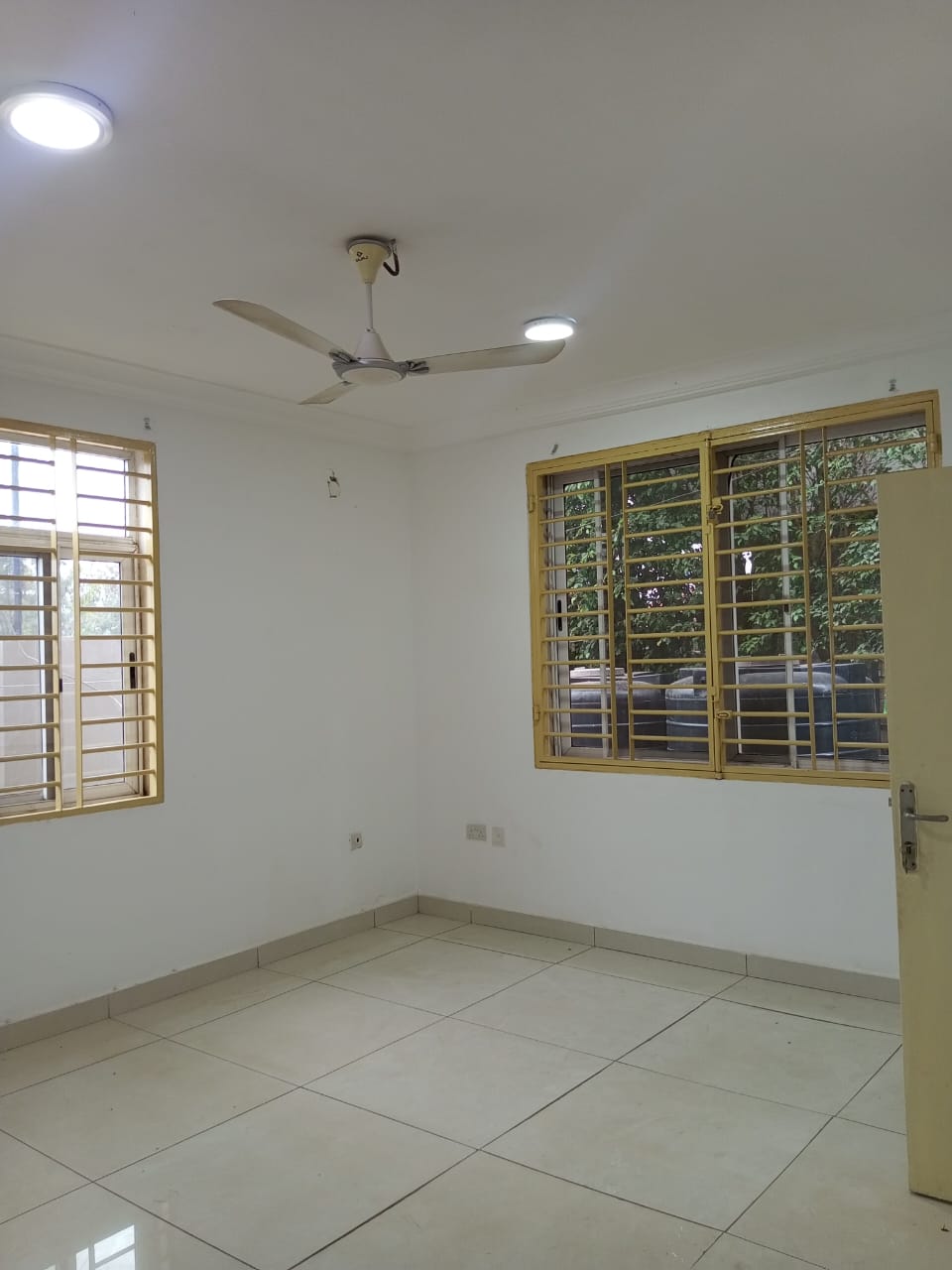 Two (2) Bedroom Apartment For Rent at Lakeside