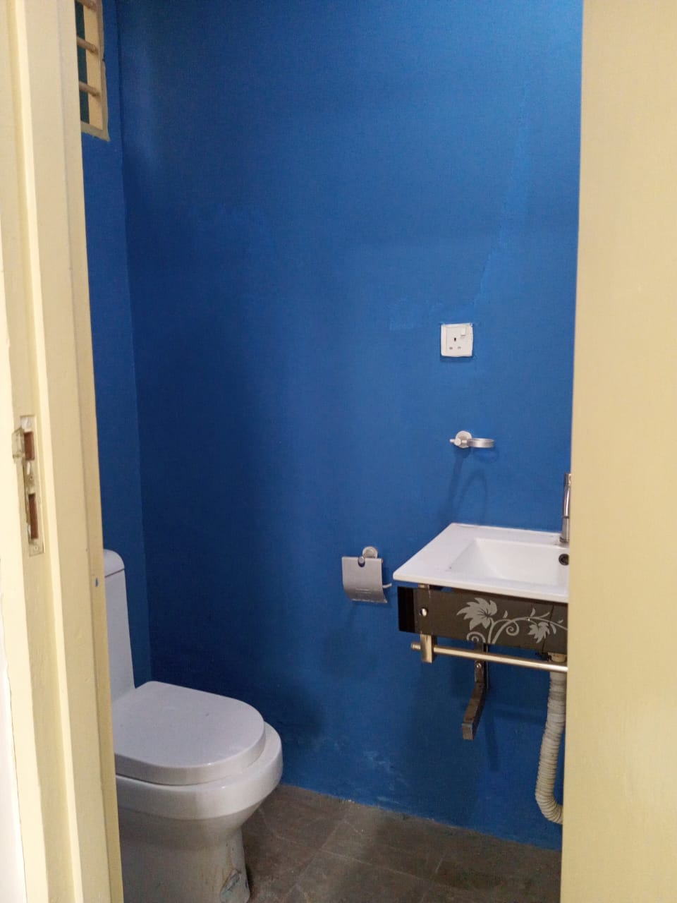 Two (2) Bedroom Apartment For Rent at Lakeside