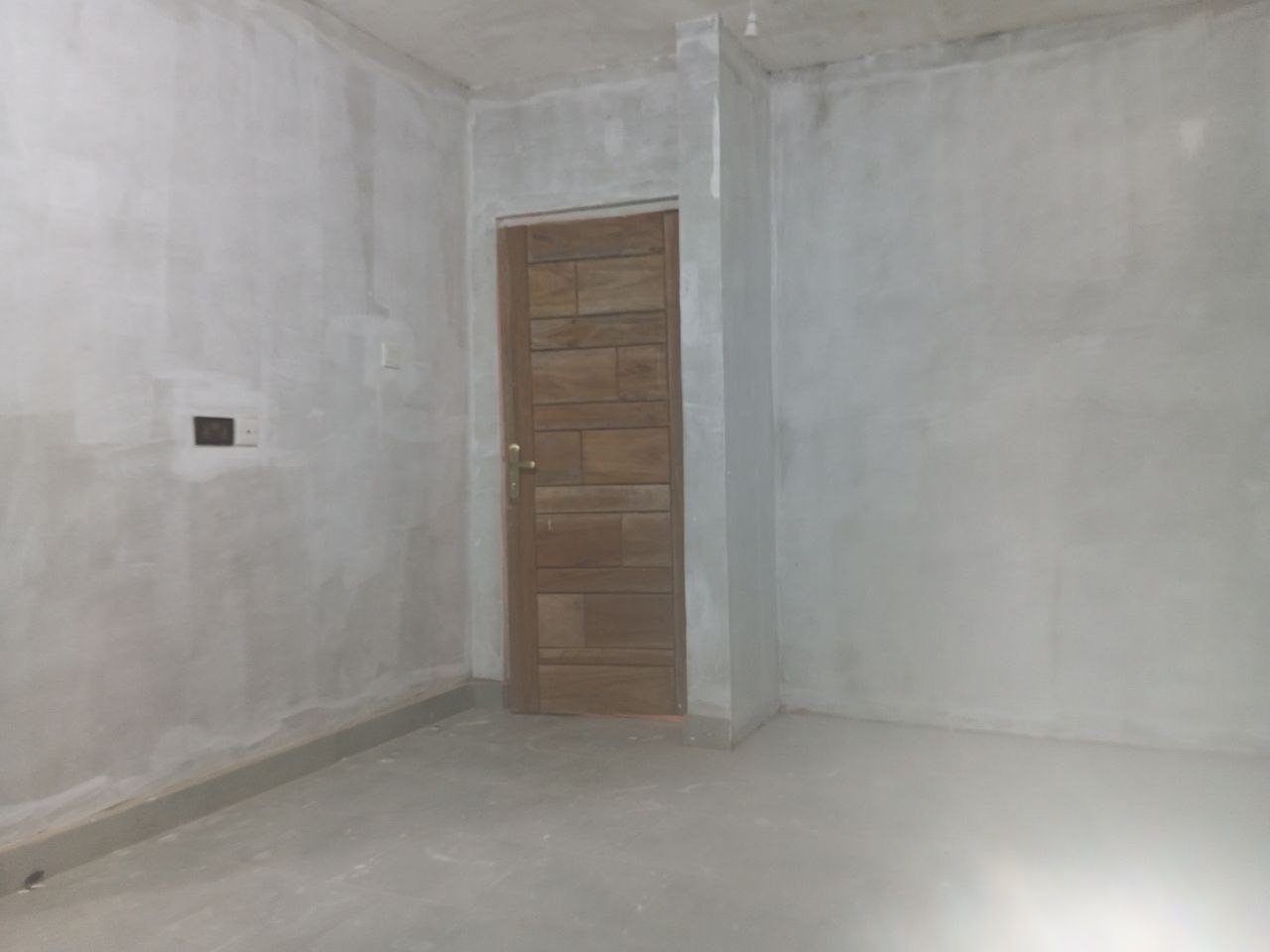 Two (2) Bedroom Apartment For Rent at Lakeside