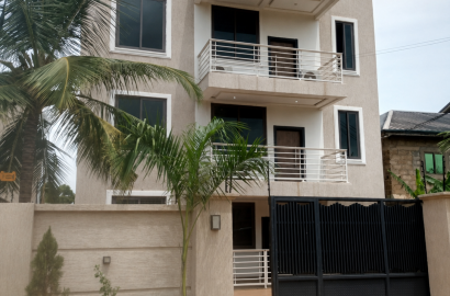 Two (2) Bedroom Apartment For Rent at Lakeside