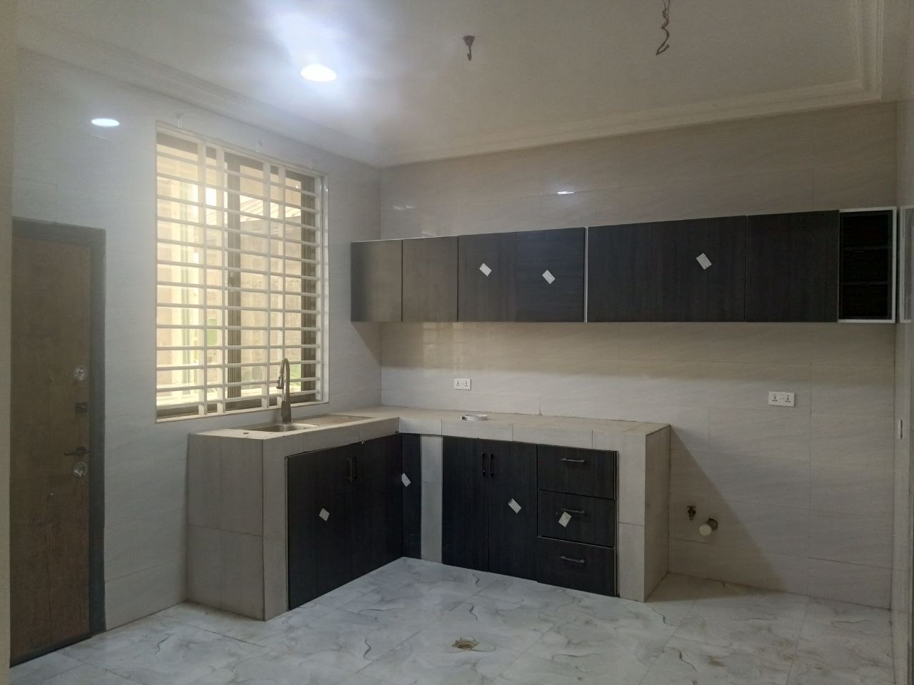 Two (2) Bedroom Apartment For Rent at Lakeside