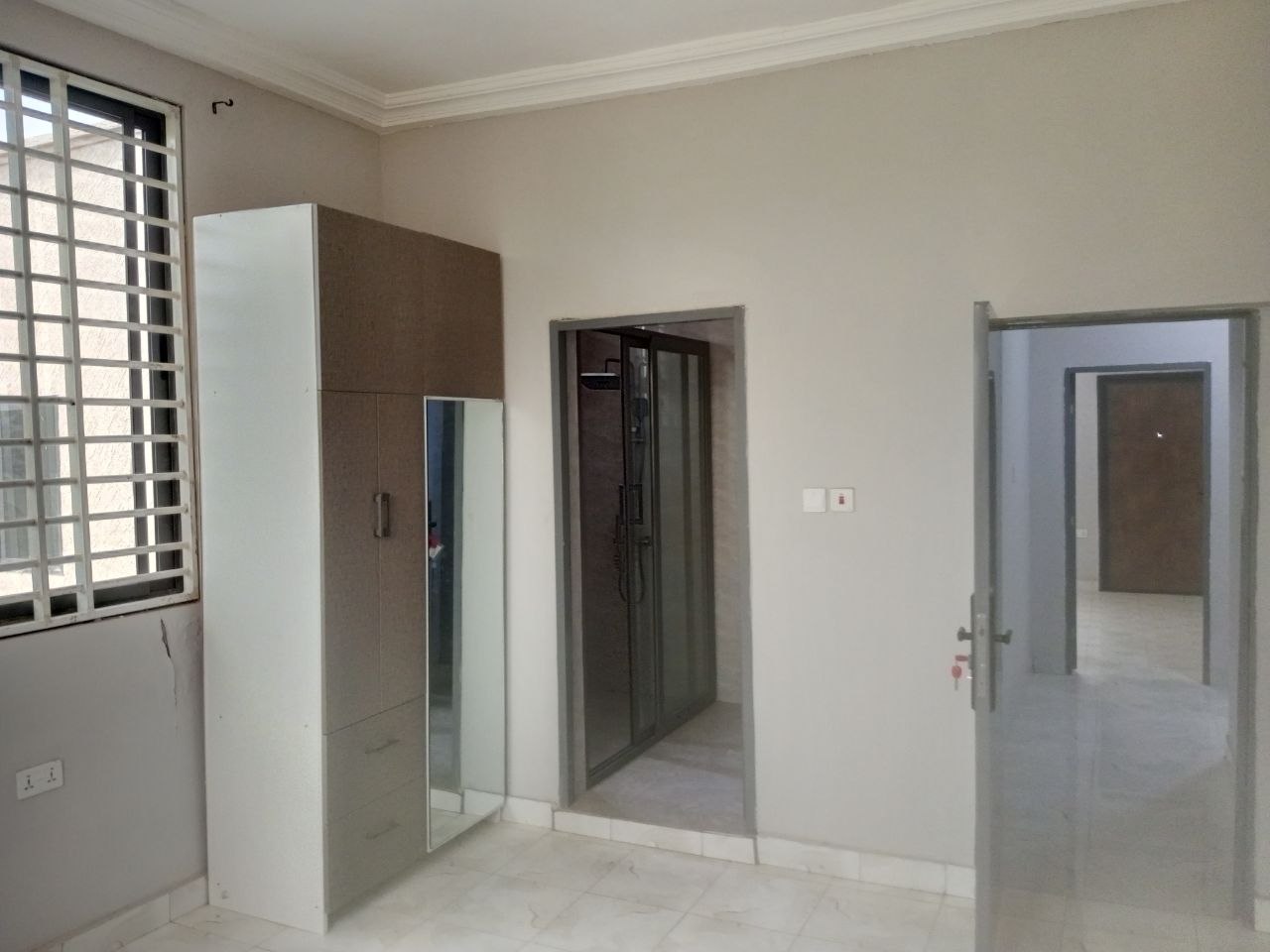 Two (2) Bedroom Apartment For Rent at Lakeside