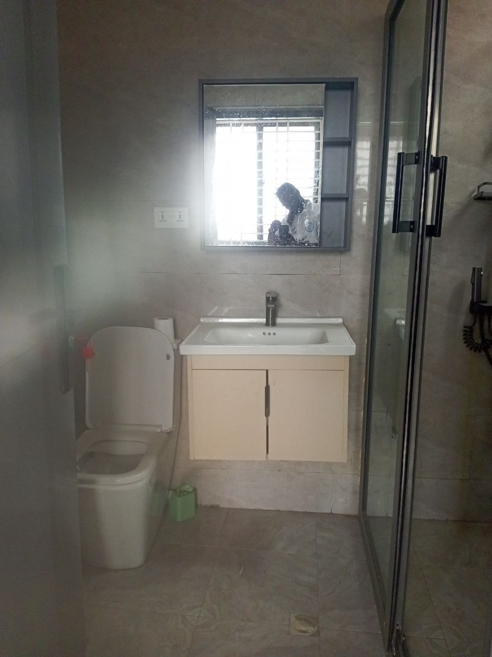 Two (2) Bedroom Apartment For Rent at Lakeside