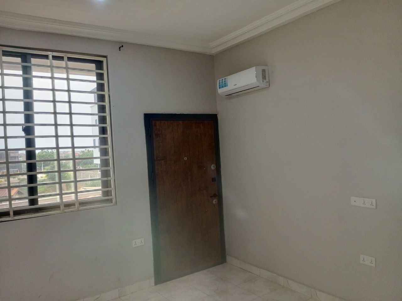 Two (2) Bedroom Apartment For Rent at Lakeside