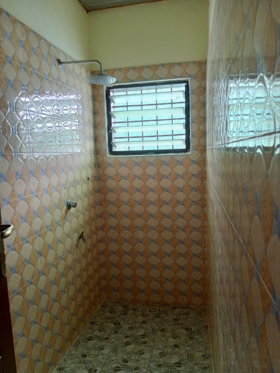 Two (2) Bedroom Apartment For Rent at Lakeside