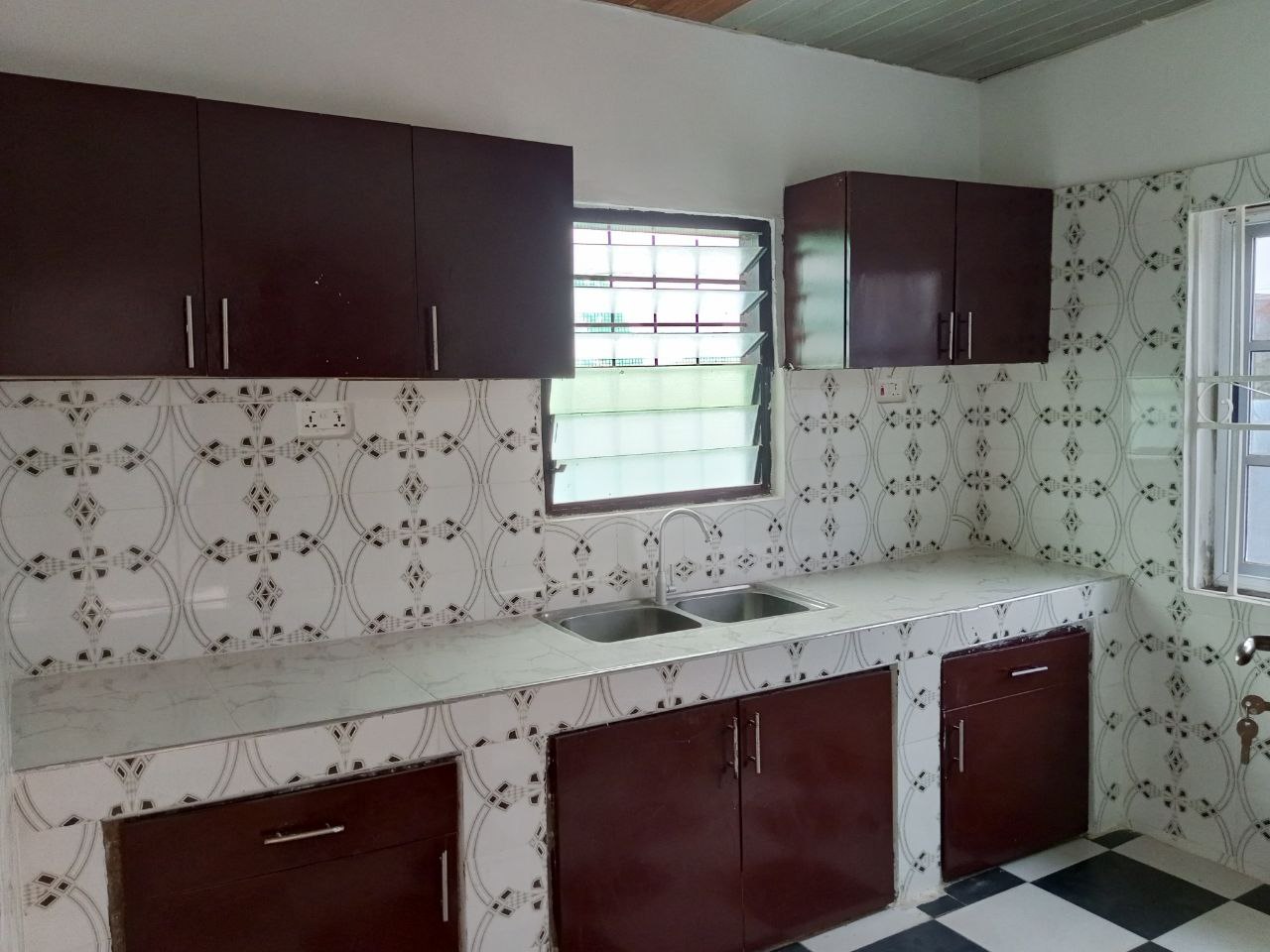 Two (2) Bedroom Apartment For Rent at Lakeside