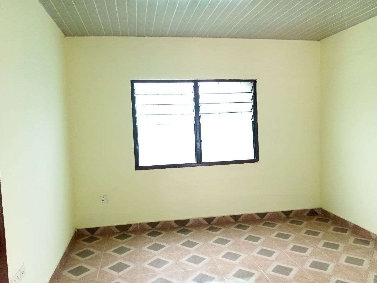 Two (2) Bedroom Apartment For Rent at Lakeside