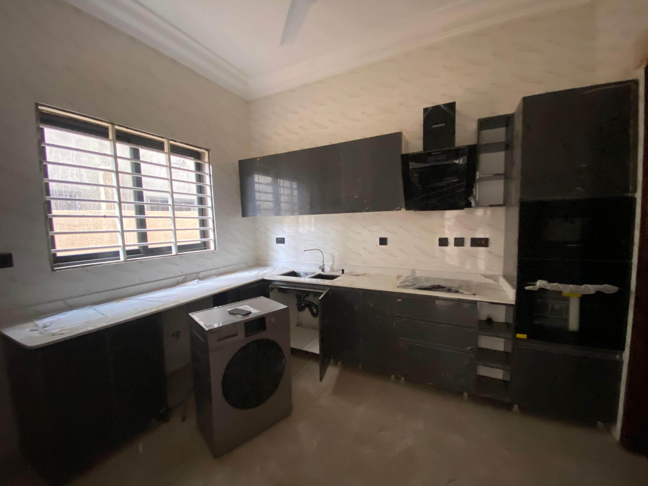 Two (2) Bedroom Apartment For Rent at Lashibi