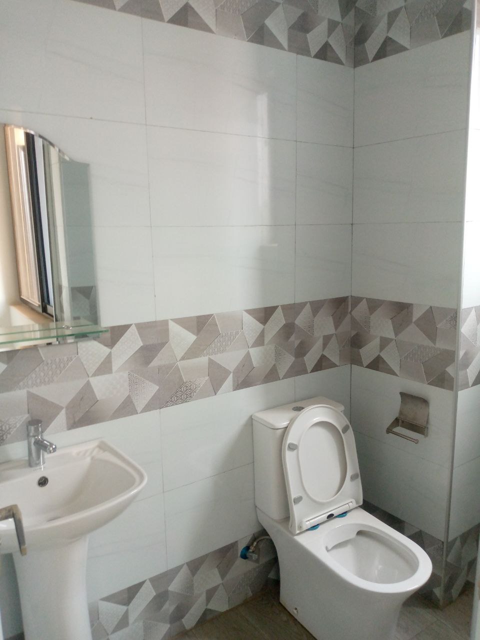 Two (2) Bedroom Apartments For Rent at Agbogba