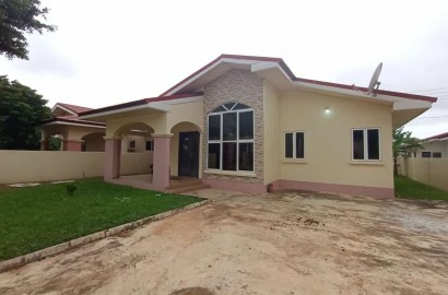Two (2) Bedroom House For Rent at Oyarifa 
