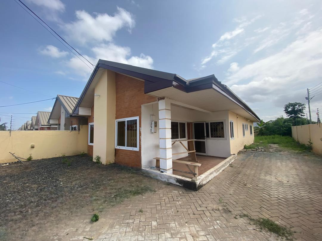 Two (2) Bedroom House for Rent at Tema Community 25