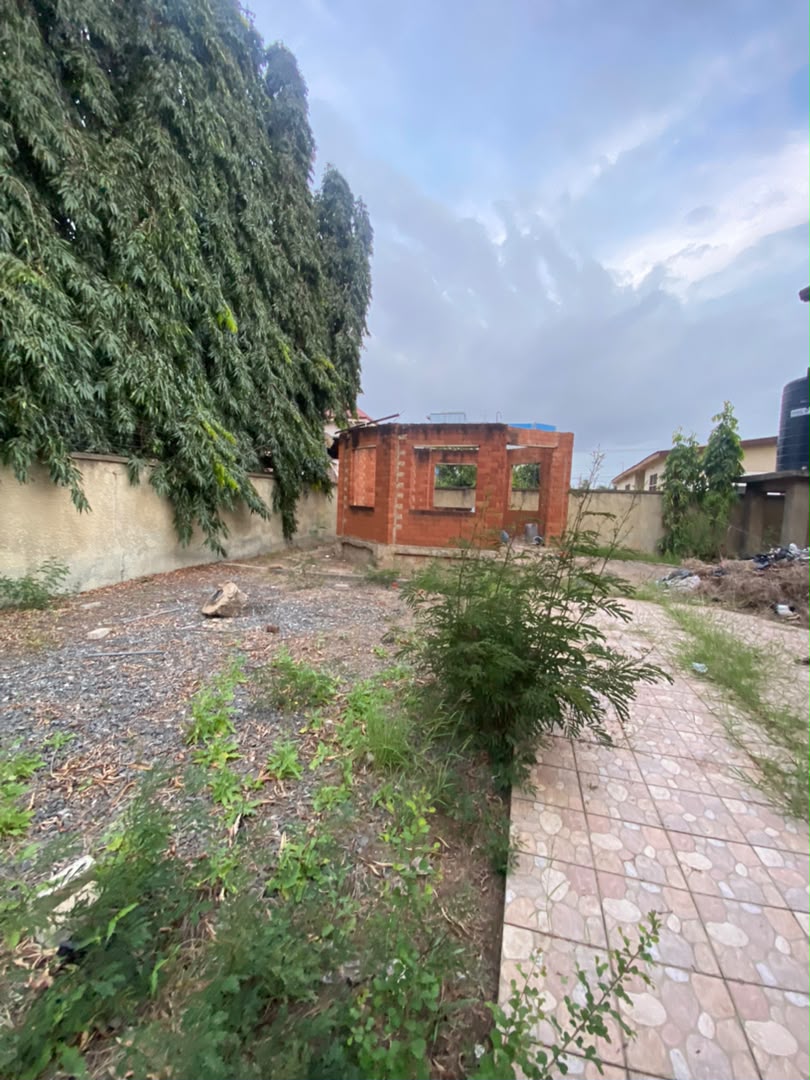 Five (5) Bedroom House For Sale at Spintex
