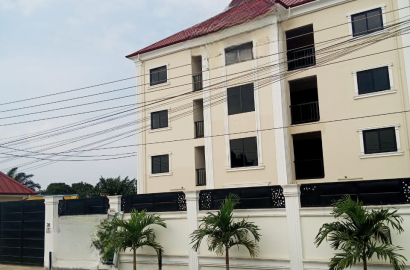 Three (3) Bedroom Apartment For Rent at Akweteyman