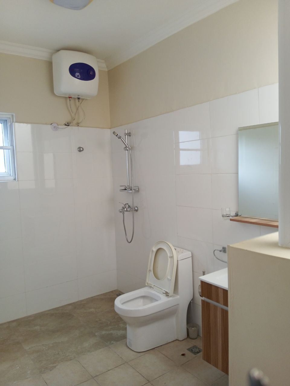 Two (2) Bedroom Semi-detach Townhouse in a Gated Community For Rent at North Legon