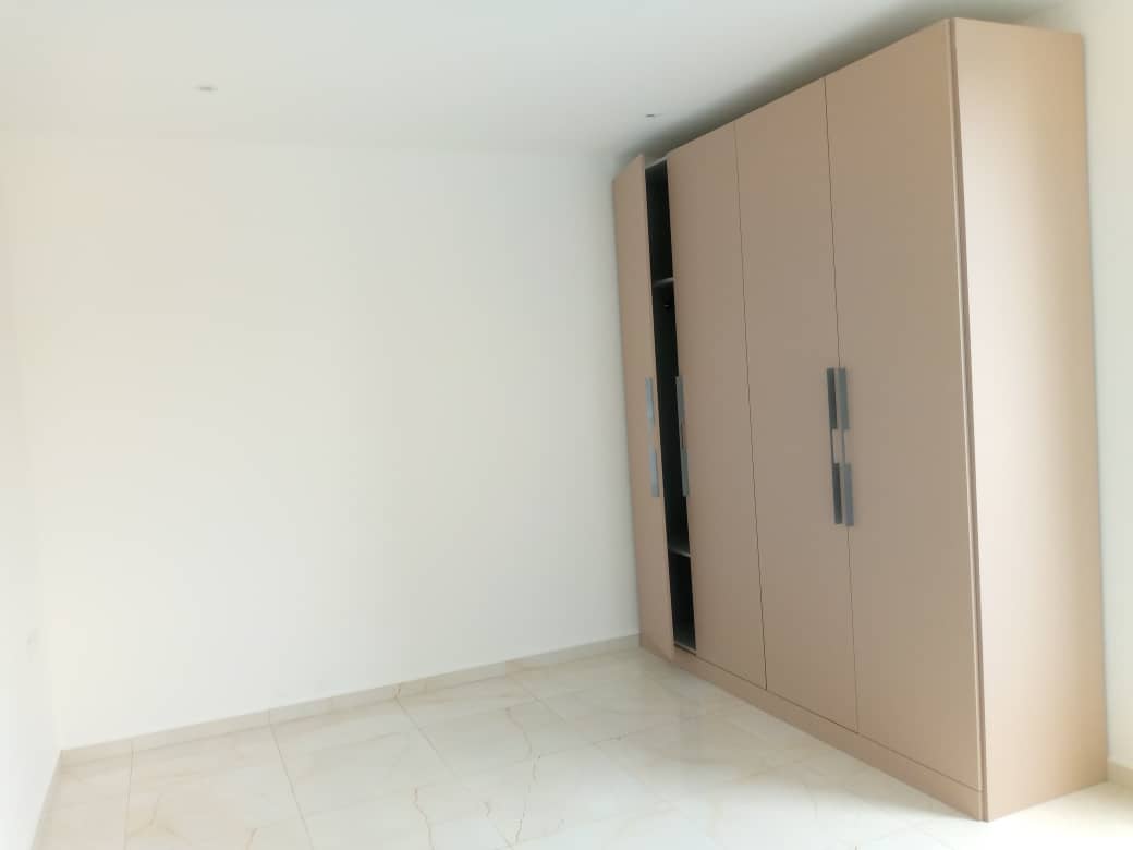 Two (2) Bedroom Unfurnished Apartments For Rent at Roman Ridge