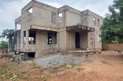 UNCOMPLETED 5 BEDROOM HOUSE AT EAST AIRPORT FOR SALE