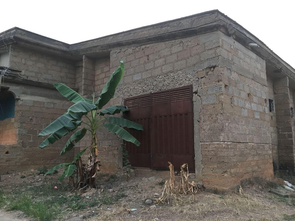 Uncompleted 7 Bedroom House for Sale at Santase Anyinam, Kumasi