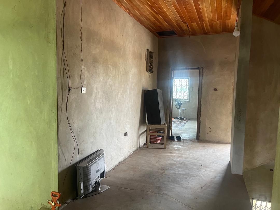 Uncompleted Five (5) Bedroom House with Boys Quarters For Sale at Haatso