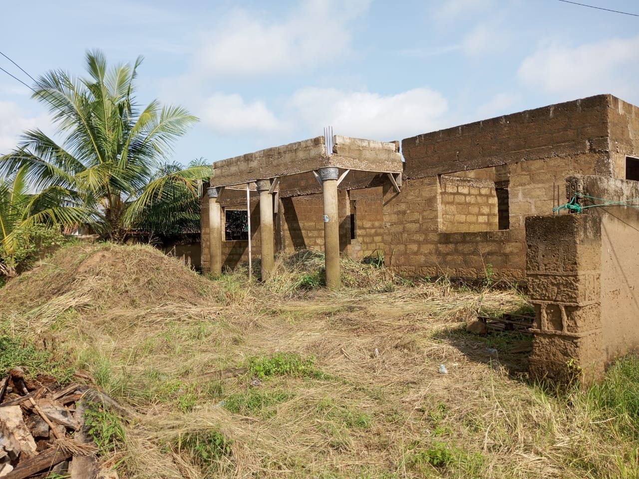 Uncompleted Four (4) Bedroom House For Sale at Ablekuma Manhean Afuaman