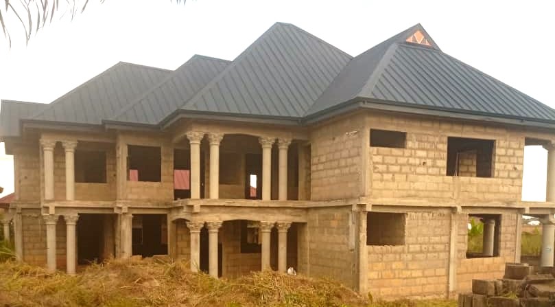 Uncompleted Nine 9-Bedroom House for Sale At Abuakwa-Kumasi