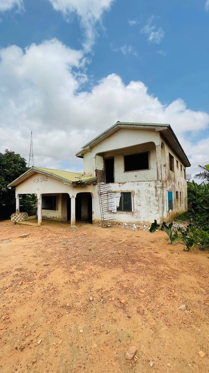 Uncompleted 3 & 4 Bedroom House For Sale at Kwabenya Comet Estate