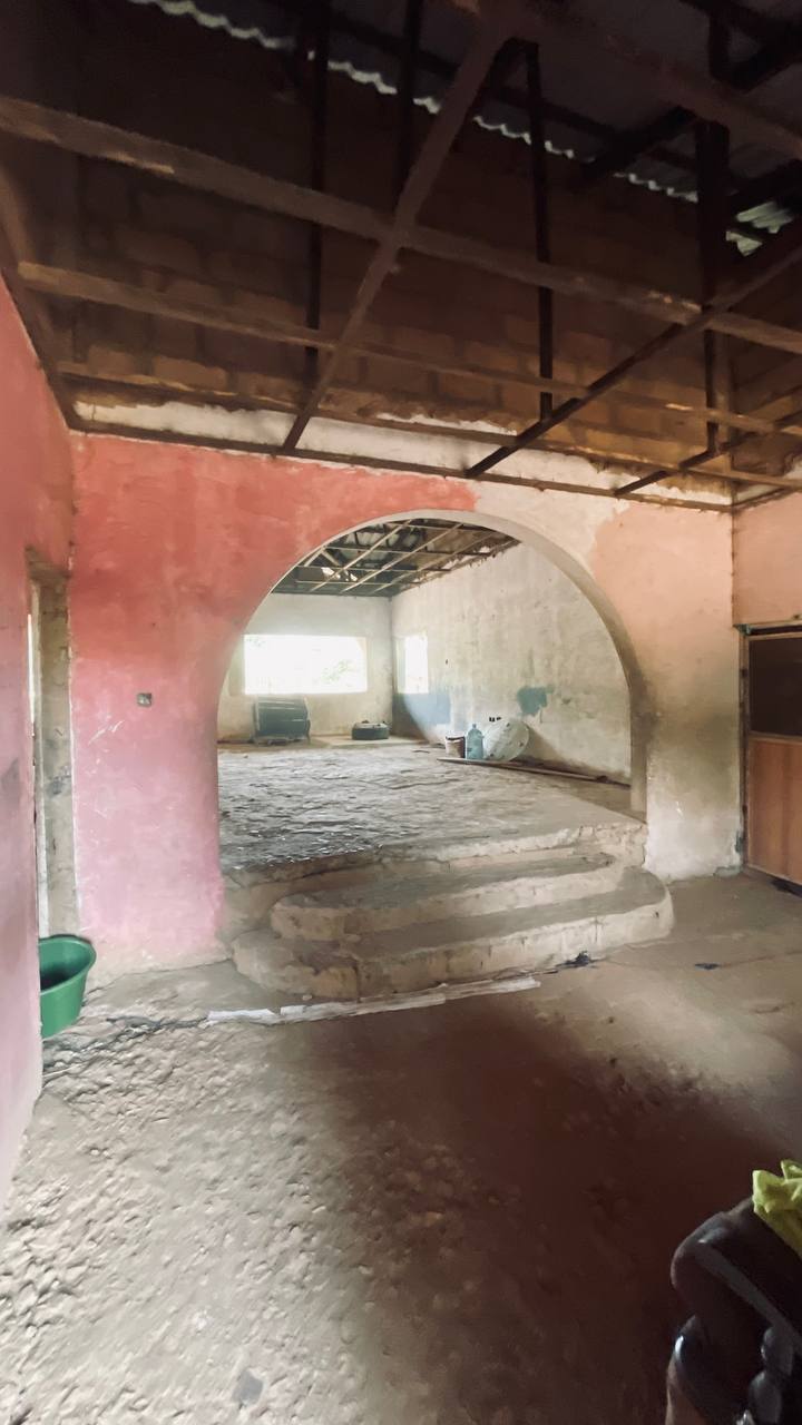 Uncompleted 3 & 4 Bedroom House For Sale at Kwabenya Comet Estate
