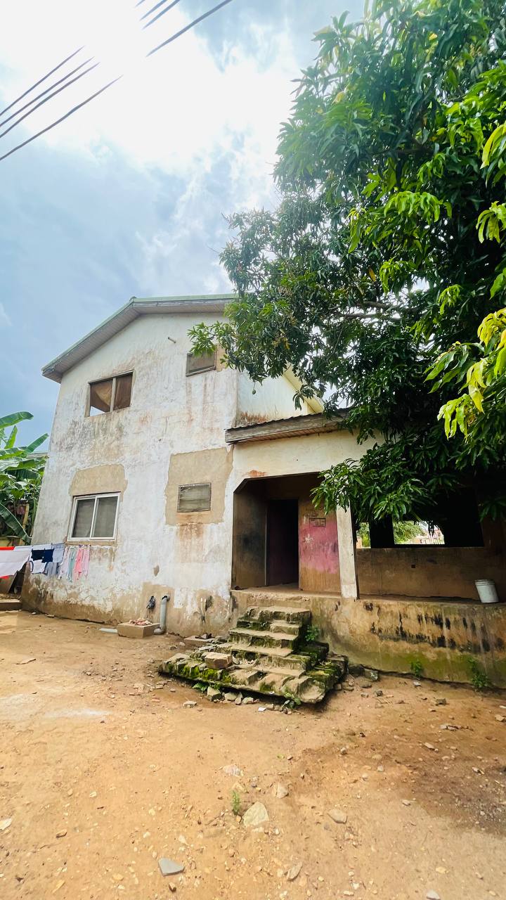Uncompleted 3 & 4 Bedroom House For Sale at Kwabenya Comet Estate