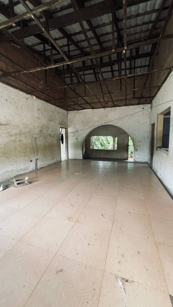 Uncompleted 3 & 4 Bedroom House For Sale at Kwabenya Comet Estate