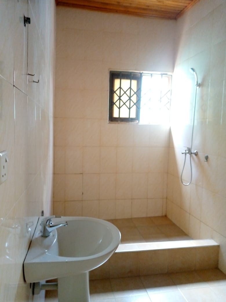 Unfurnished 3-bedroom Apartment for Rent at Kwabenya 