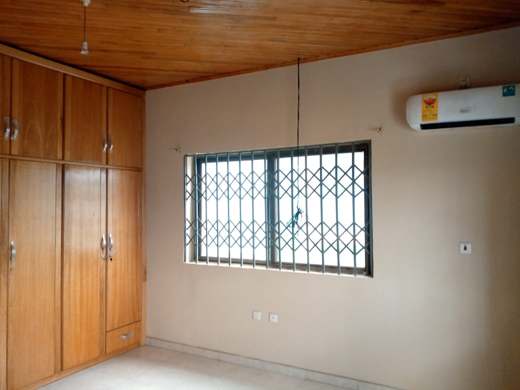 Unfurnished 3-bedroom Apartment for Rent at Kwabenya 